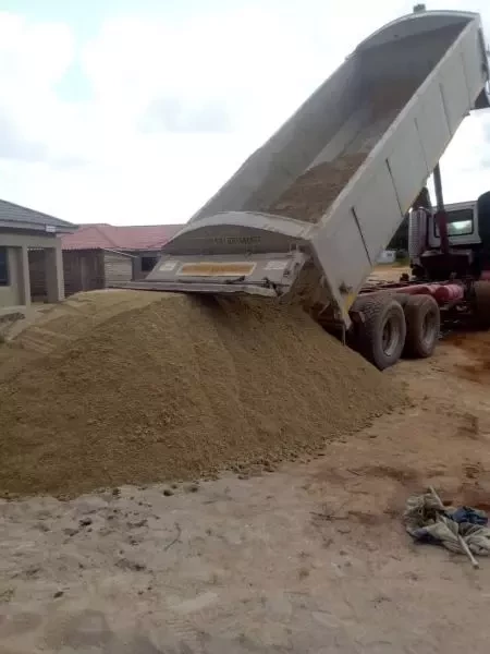 10 cubic metres pit sand