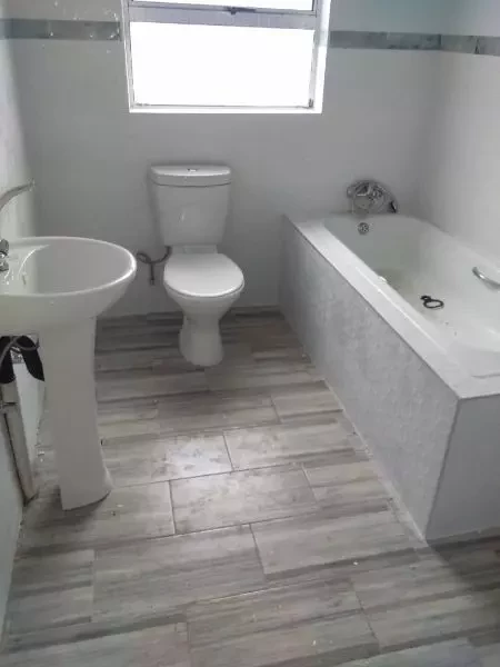 Installation of Toilet Sets And Tubs