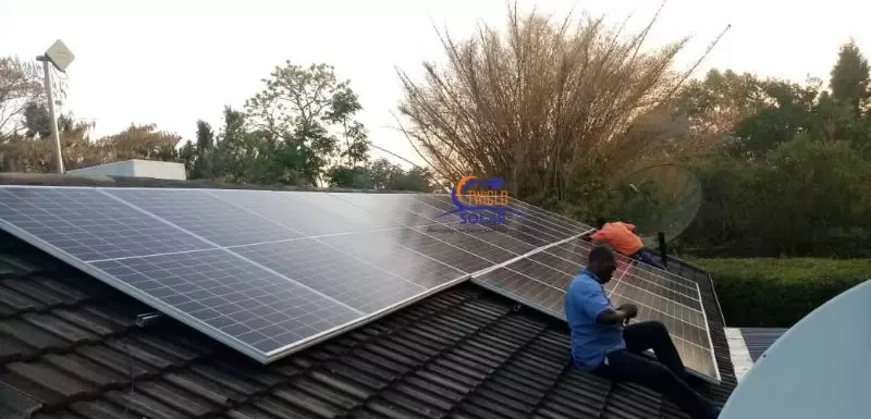 375W Canadian Monocrystalline Splitcell Solar Panels