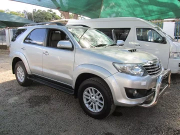 SUV Toyota Fortuner