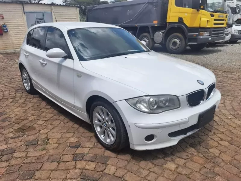 BMW 1 Series 2005