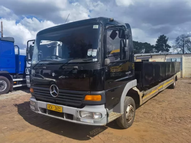 Mercedes Benz Atego 2004