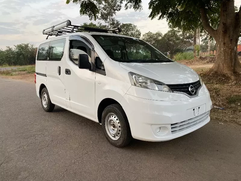 Nissan NV200 2013