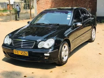 Mercedes Benz Cars For Sale In Zimbabwe | 2 listings | classifieds.co.zw