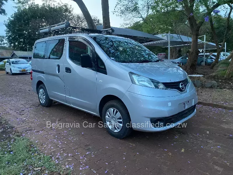 Nissan NV200 2014