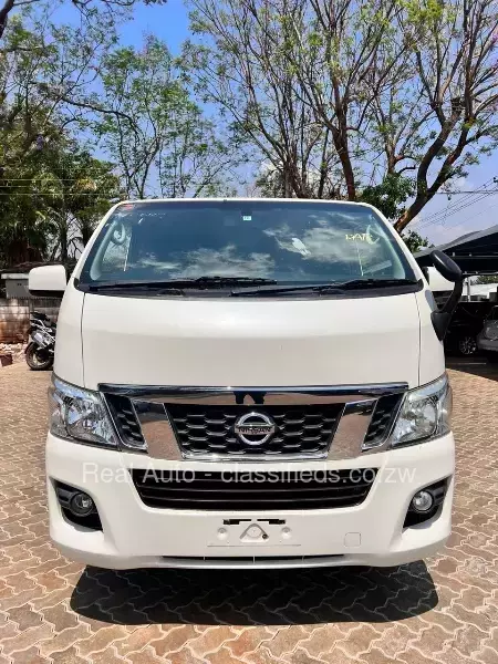 Nissan NV350 2013