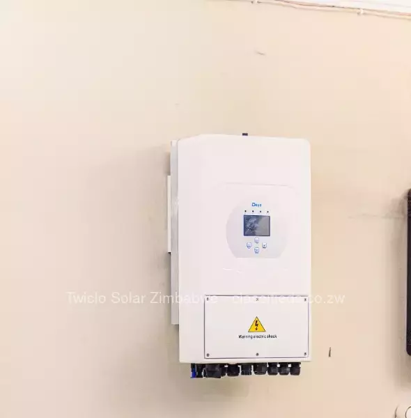 DEYE/ Sunsyk 5.5kw hybrid inverter