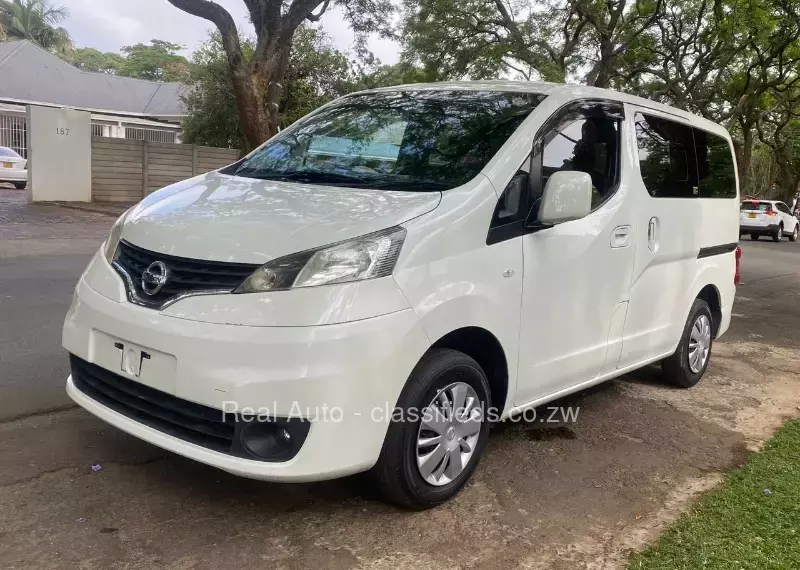 Nissan NV200 2013