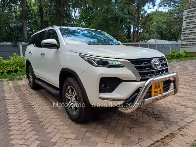 Toyota Fortuner 2022