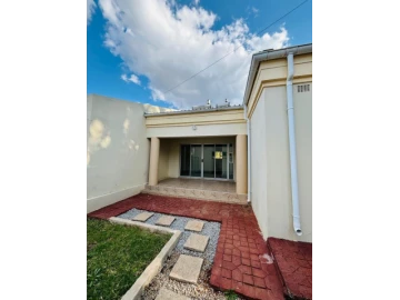 Helensvale - Flat & Apartment