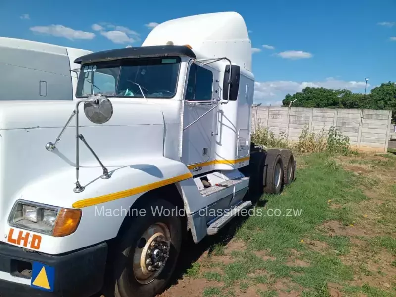 Freightliner FLD 120 2005