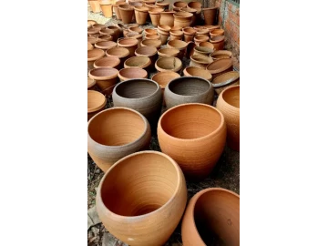 Ceramic pots