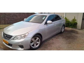 Toyota Mark x 2010