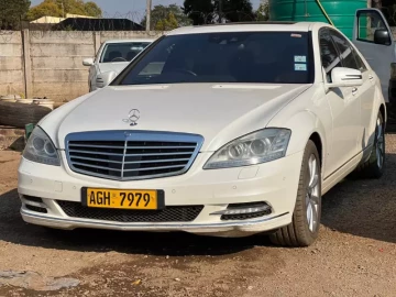 Mercedes Benz S-Class 2012