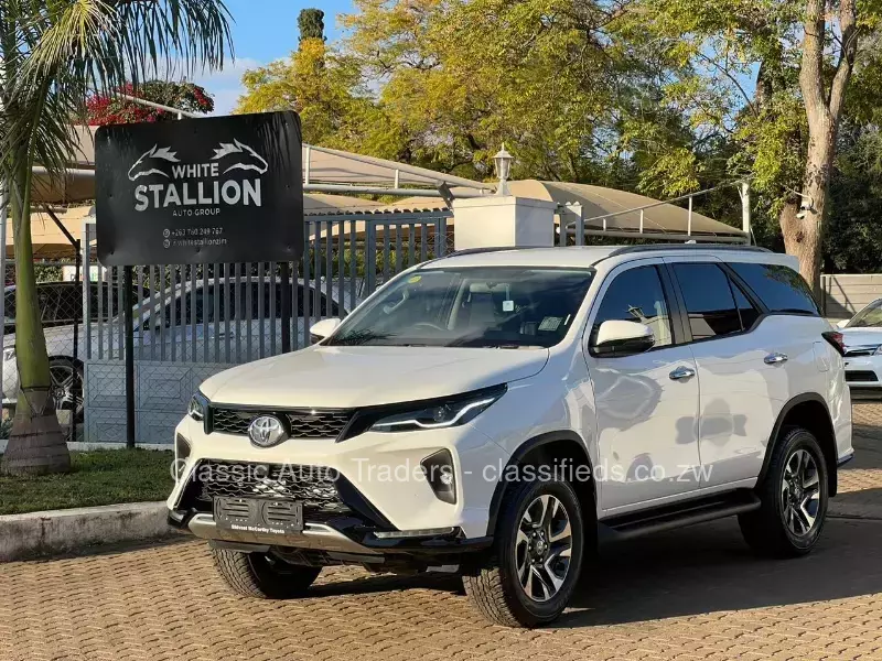 Toyota Fortuner 2024