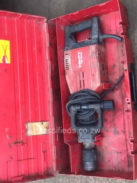 HILTI TE 905 BREAKER (USED)