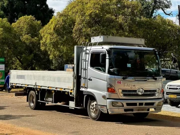 Hino 2005