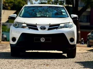 Toyota Rav4 Suv 2013