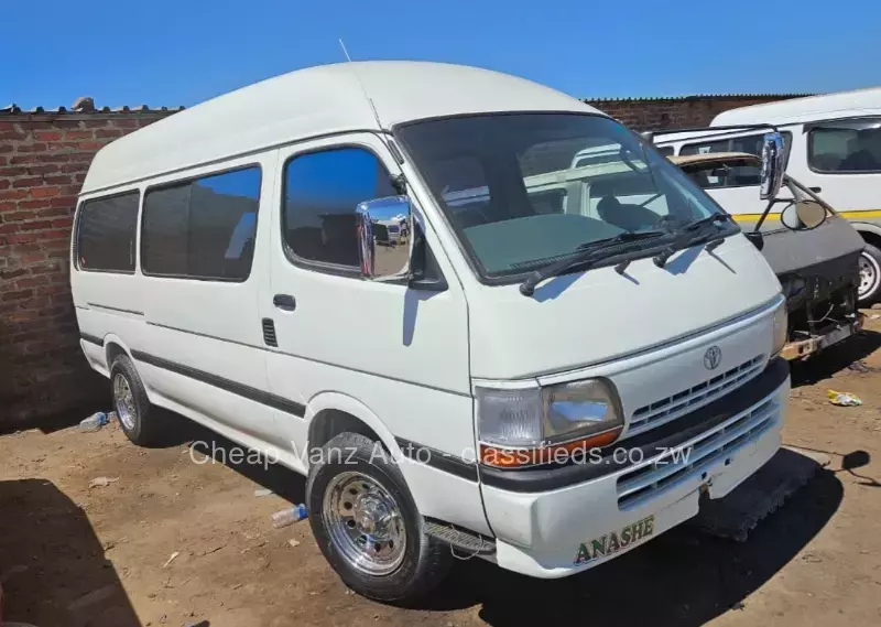 Toyota Hiace 2004