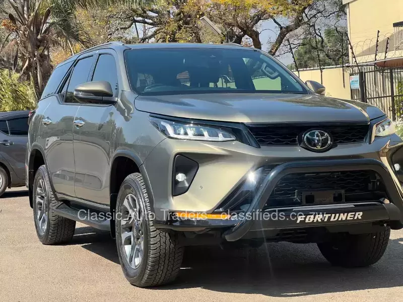 Toyota Fortuner 2024