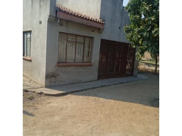 Chitungwiza - House