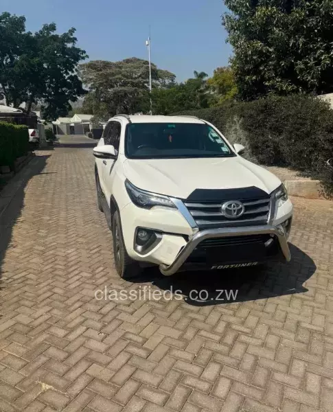 Toyota Fortuner 2016