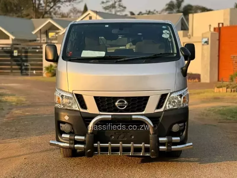 Nissan NV350 2014