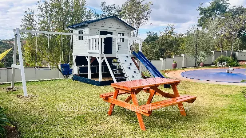 Large Wendy House