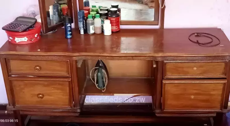 Dressing table with 3 mirrors and chair