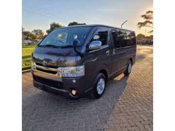 Toyota Hiace 2017