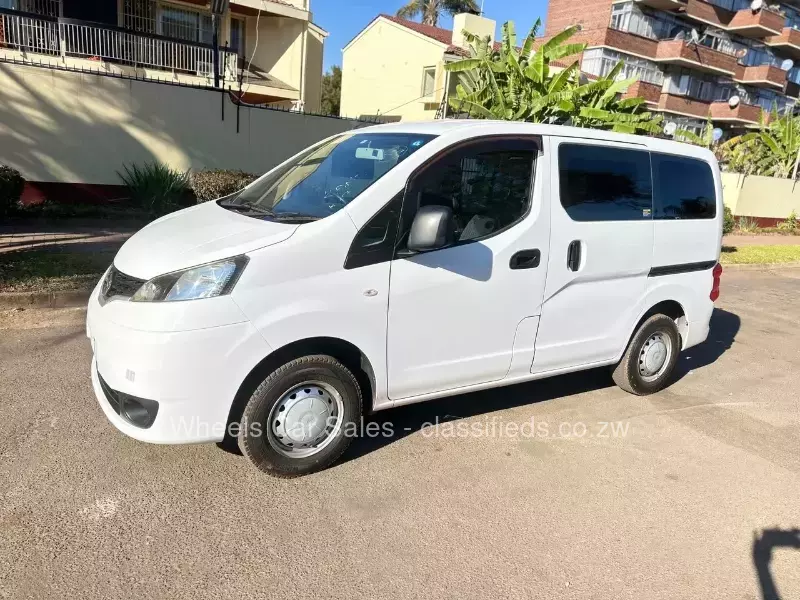 Nissan Vanette 2015