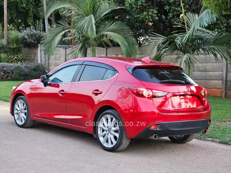 Mazda Axela 2015