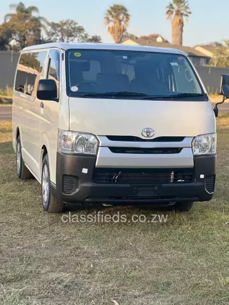 Toyota Quantum 2016 In Zimbabwe | classifieds.co.zw