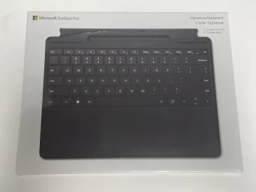 Microsoft Signature Keyboard with Slim Pen 2 for Surface Pro 8, 9 and X, Black