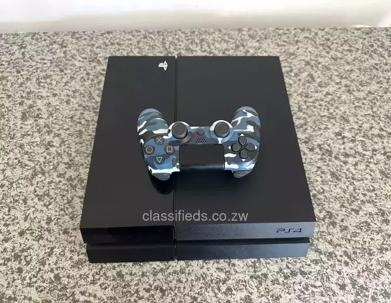 Playstation Playstation 4 ver 9.00 Original Chipped with more than 5 Games