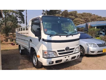 Toyota Dyna 2015