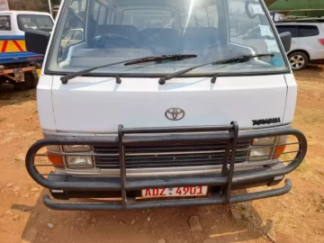 Toyota Hiace 2005