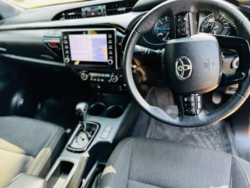 Toyota Hilux 2021