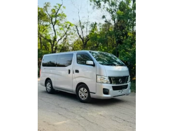 Nissan NV350 2015