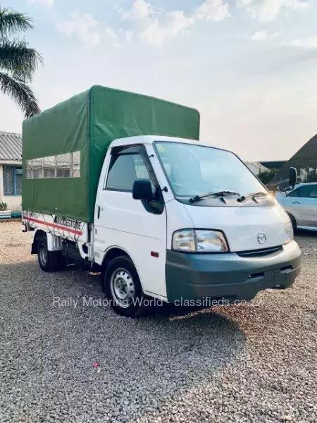 Mazda Bongo 2015