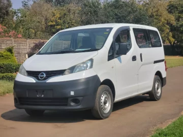 Nissan NV200 2016