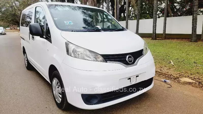 Nissan NV200 2013