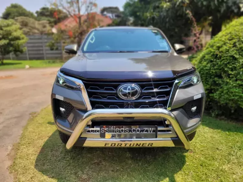 Toyota Fortuner 2023