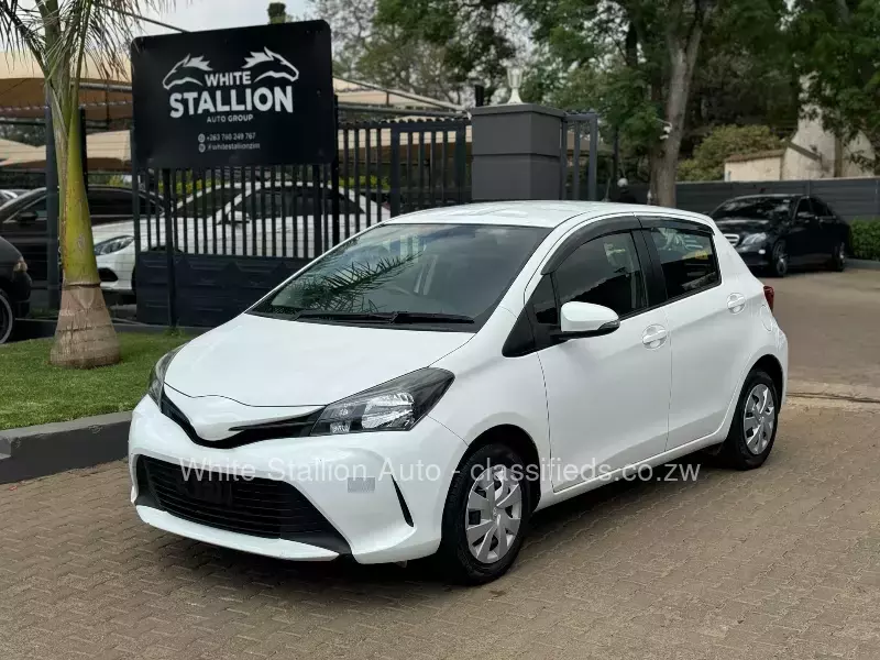 Toyota Vitz 2015