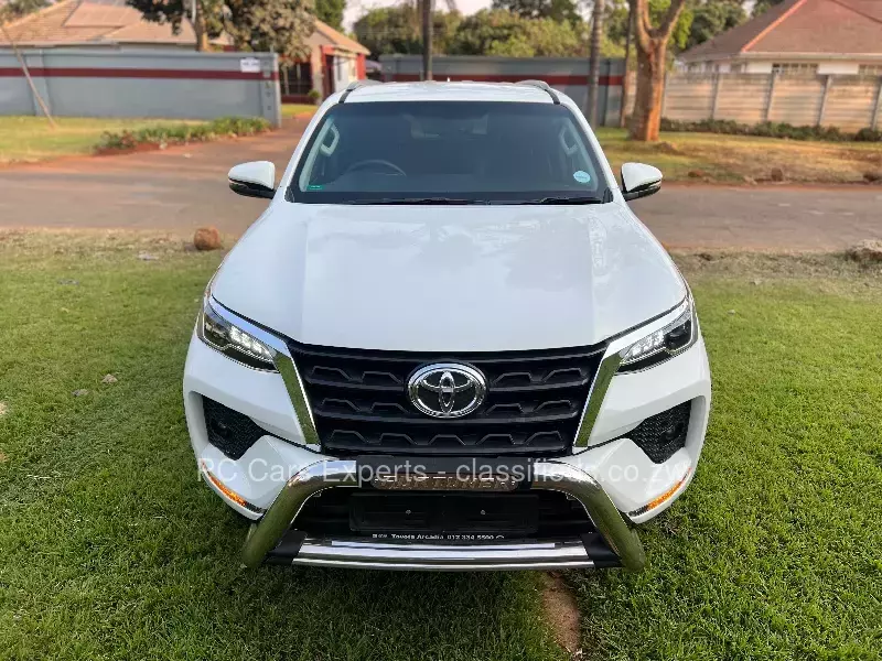 Toyota Fortuner 2022