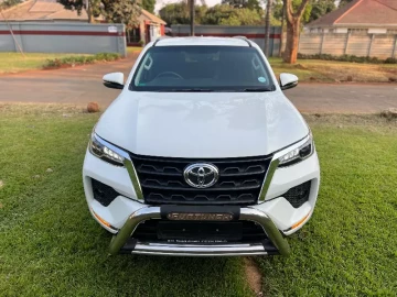 Toyota Fortuner 2022