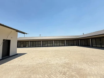 Mhondoro Ngezi - Commercial Property