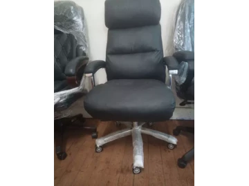 Ribbed office chair