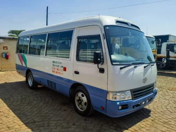 Toyota Coaster 2016