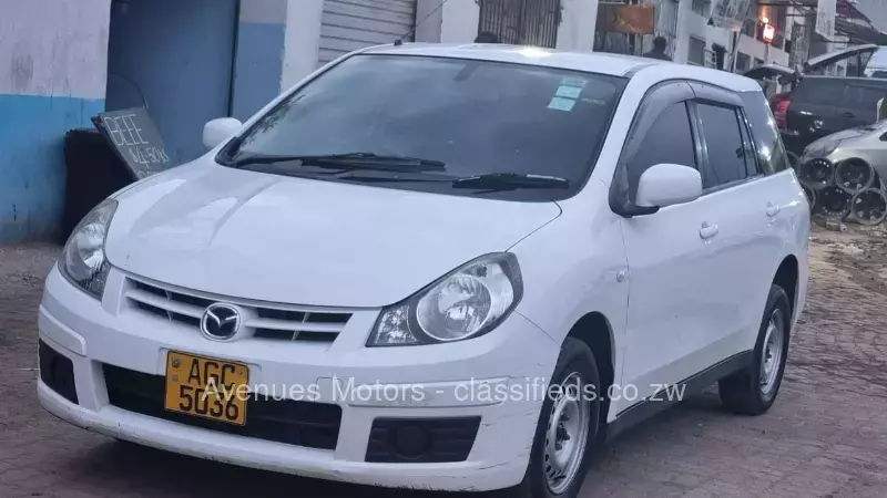 Mazda Familia 2016